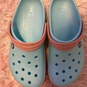 Crocs- Woman’s Size 9